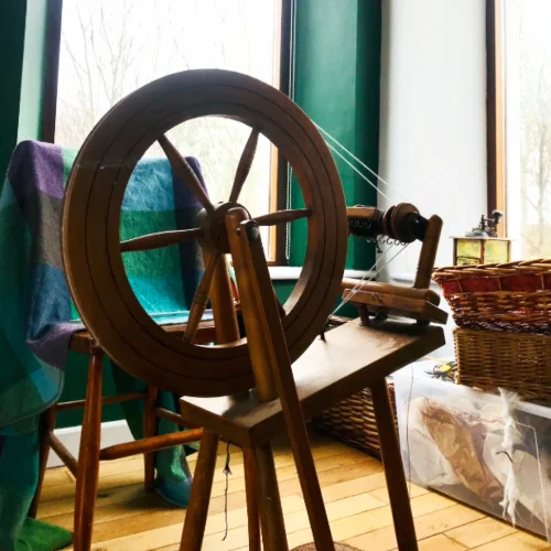 Irish Handmade craft Wool Spinning wheel